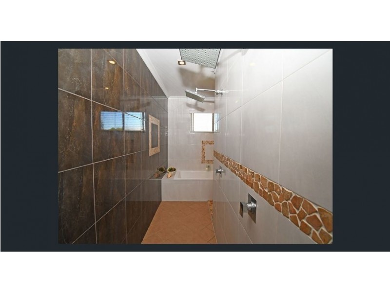 2 Elgin Court, Urraween QLD 4655