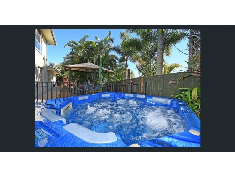 2 Elgin Court, Urraween QLD 4655