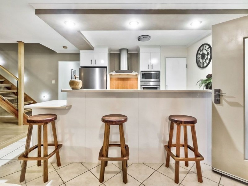 2 Elgin Court, Urraween QLD 4655