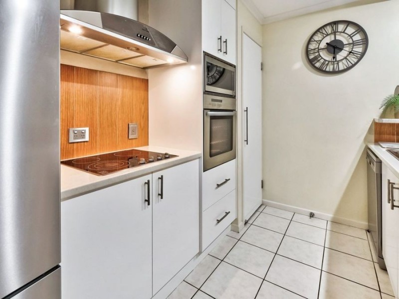 2 Elgin Court, Urraween QLD 4655