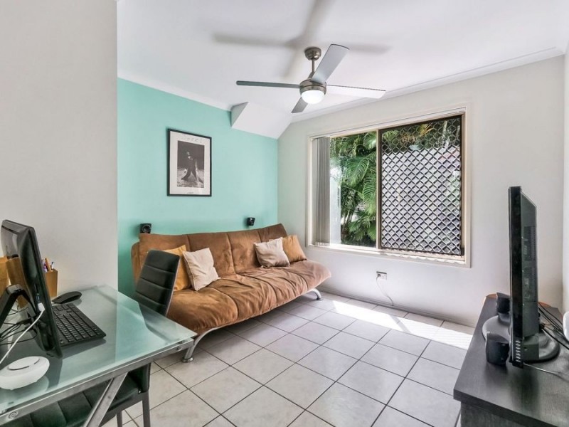 2 Elgin Court, Urraween QLD 4655