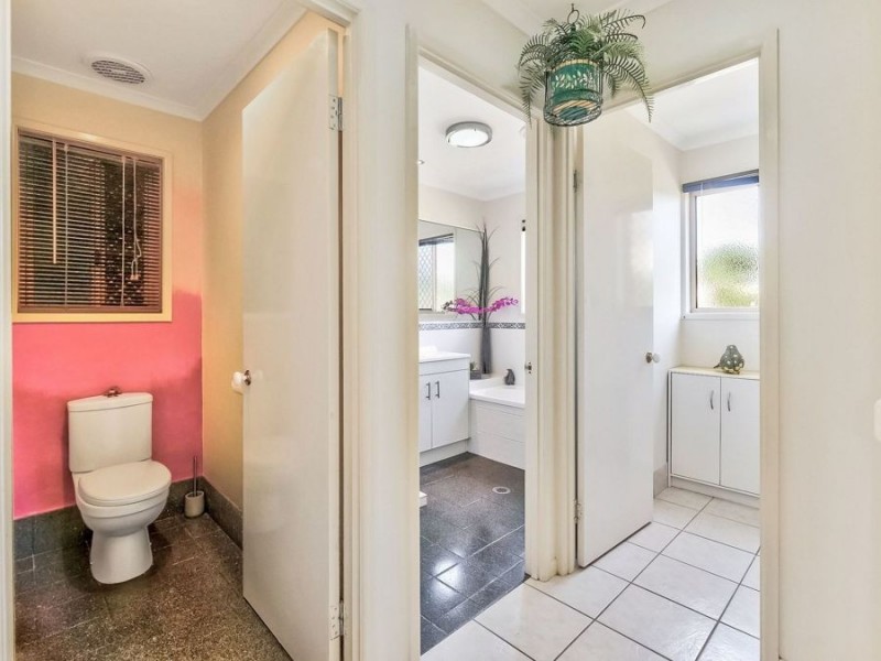 2 Elgin Court, Urraween QLD 4655