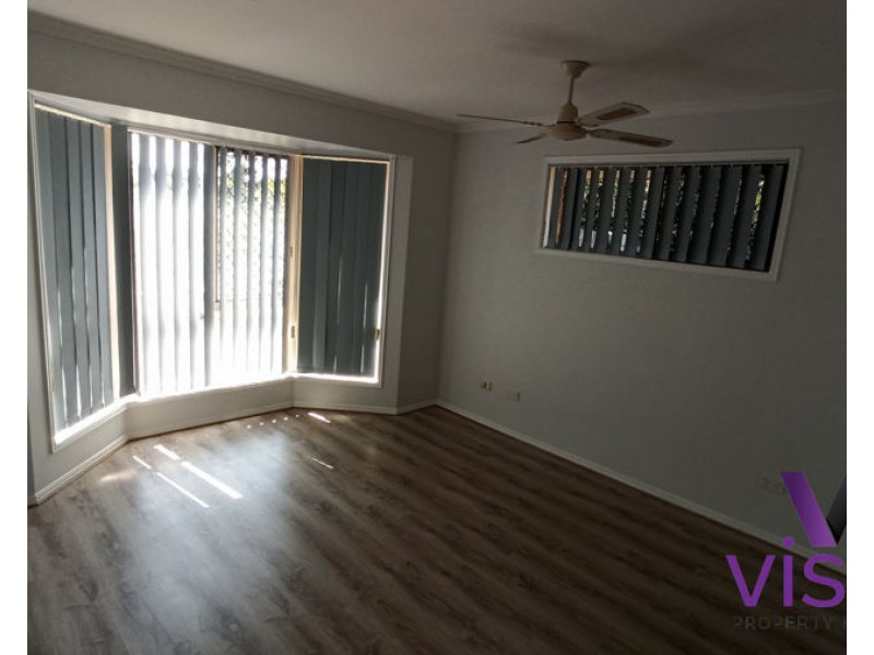 204 Pulgul Street, Urangan QLD 4655