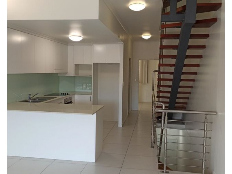 11/13-19 Hythe Street, Pialba QLD 4655