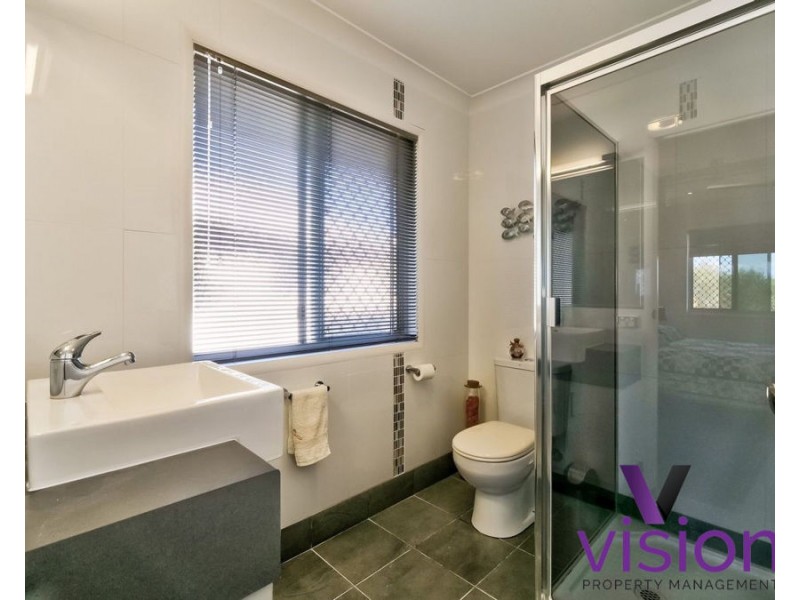 5 Sandy View Drive, Nikenbah QLD 4655
