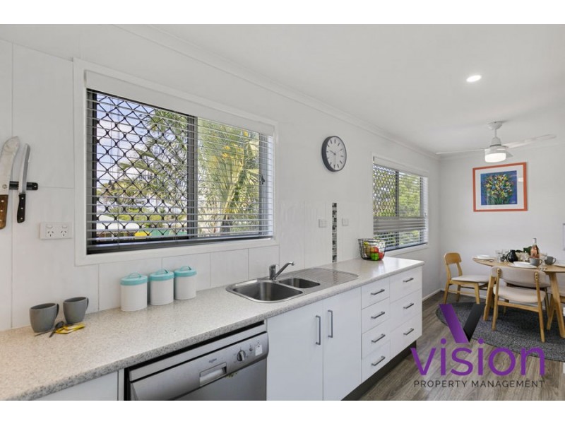 71 Lauren Street, Urangan QLD 4655