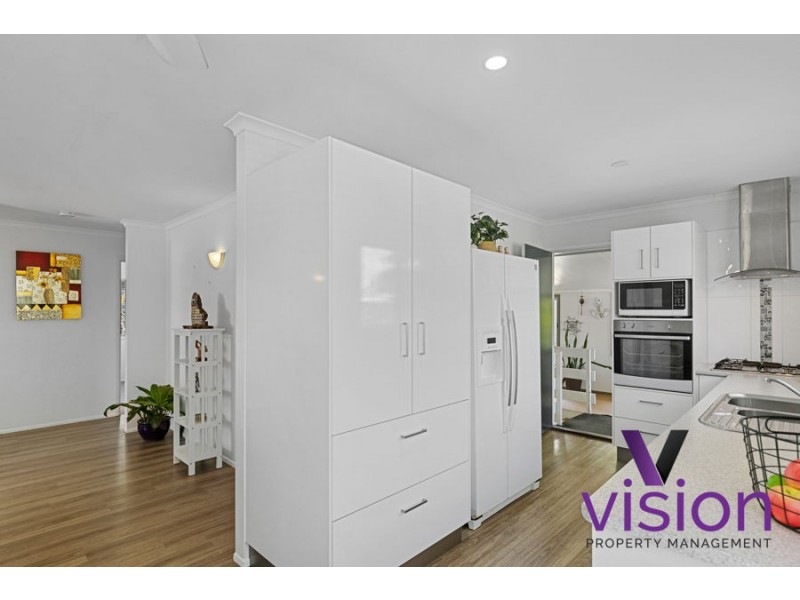 71 Lauren Street, Urangan QLD 4655