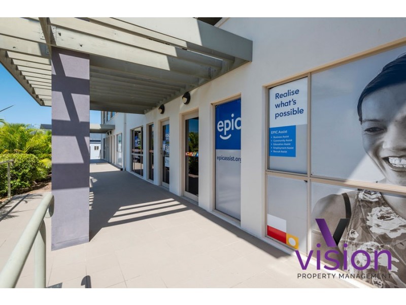 2 & 3/6 Neils Street, Pialba QLD 4655