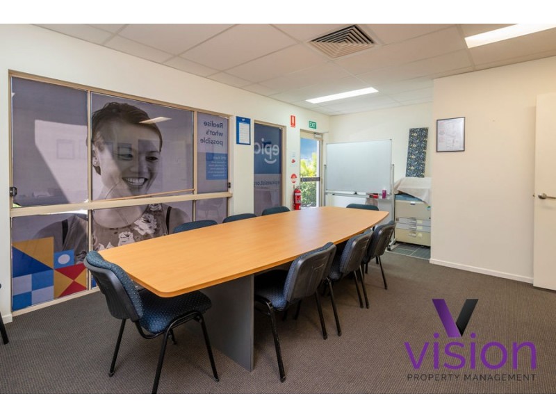 2 & 3/6 Neils Street, Pialba QLD 4655