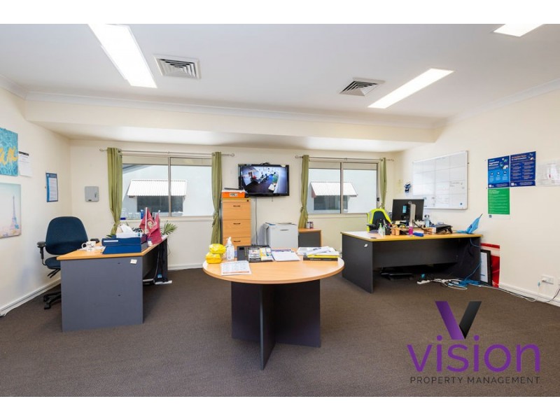 2 & 3/6 Neils Street, Pialba QLD 4655