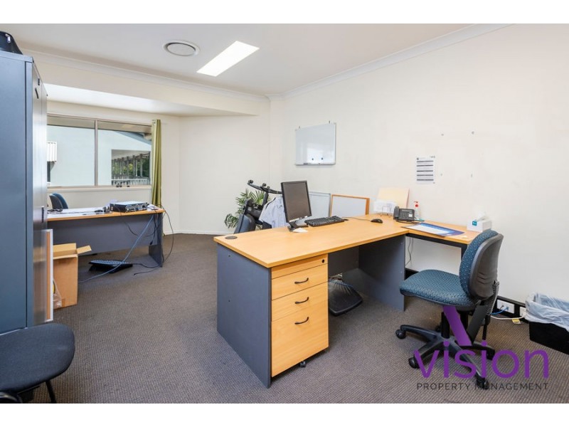 2 & 3/6 Neils Street, Pialba QLD 4655