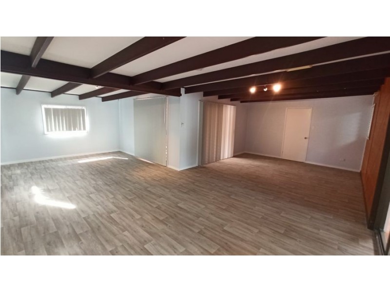 1 Drummond Street, Urangan QLD 4655