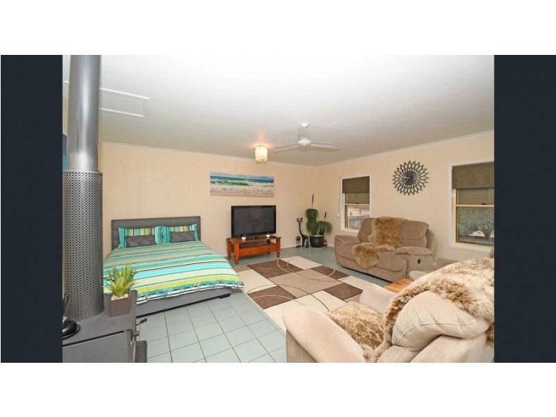 17 Brolga Court, Eli Waters QLD 4655