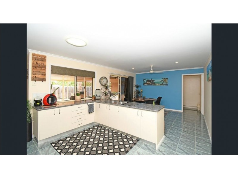 17 Brolga Court, Eli Waters QLD 4655