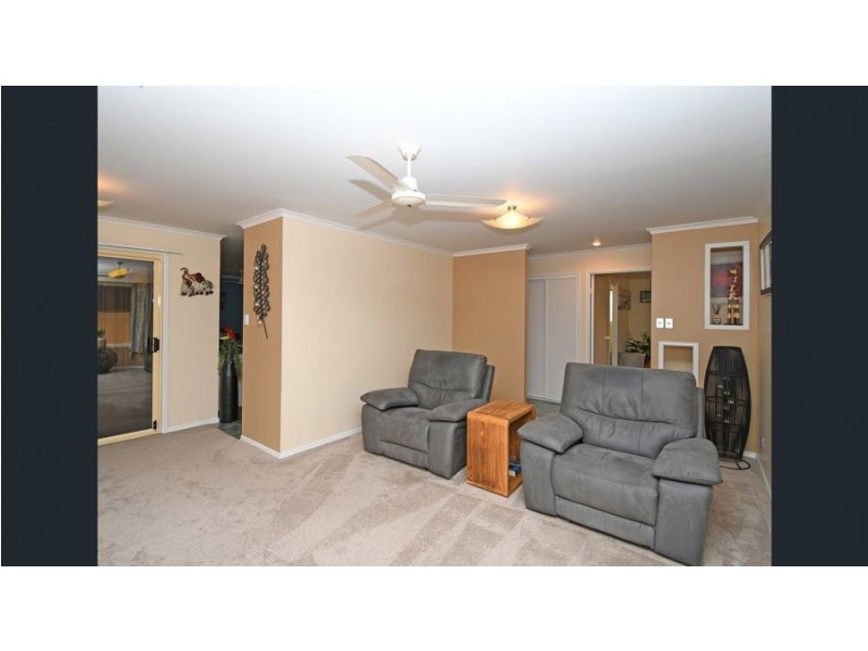 17 Brolga Court, Eli Waters QLD 4655