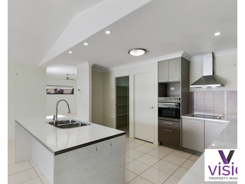 68 Long Street, Point Vernon QLD 4655