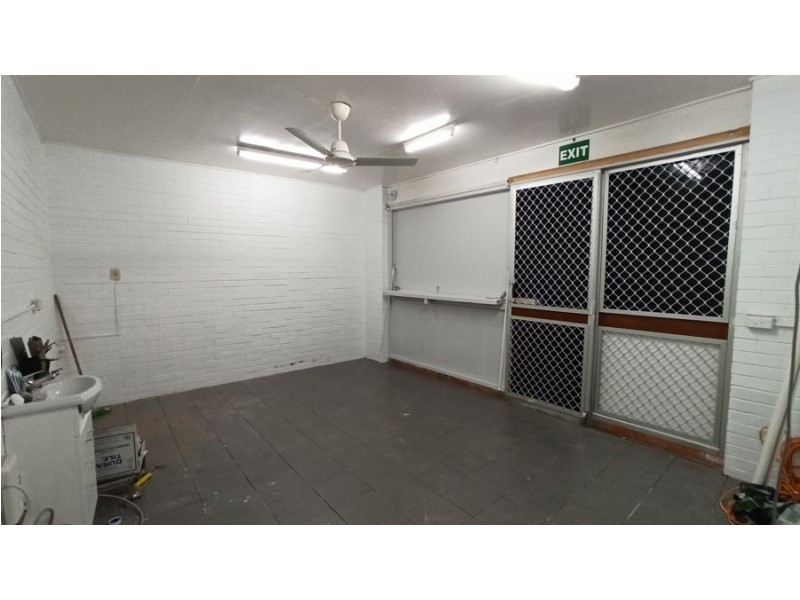 2 / 414 Esplanade, Torquay QLD 4655
