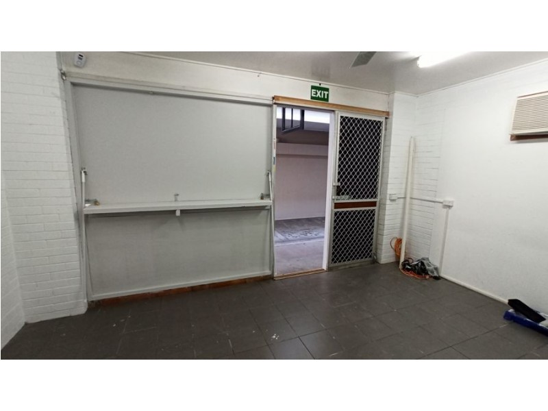 2 / 414 Esplanade, Torquay QLD 4655