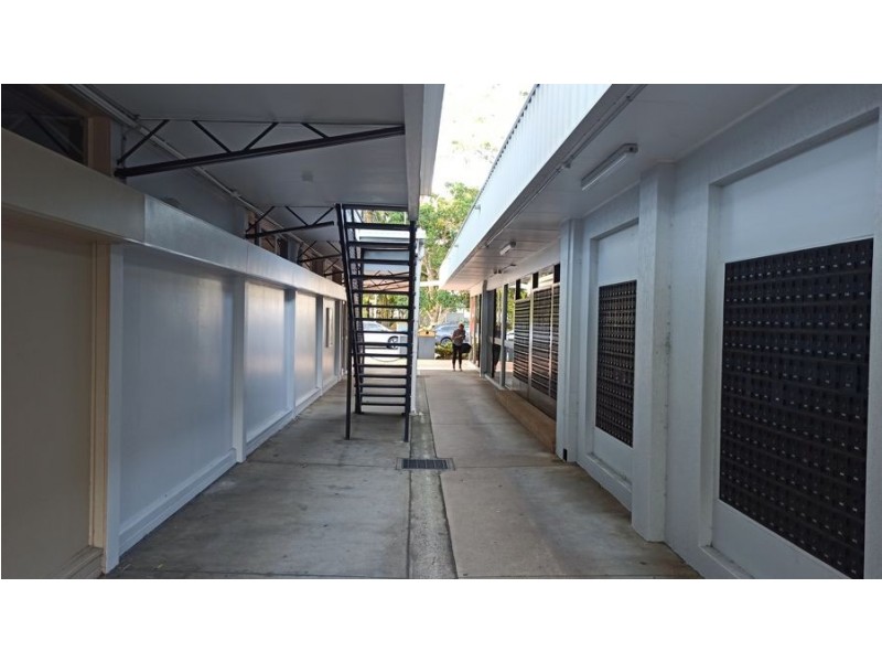 2 / 414 Esplanade, Torquay QLD 4655