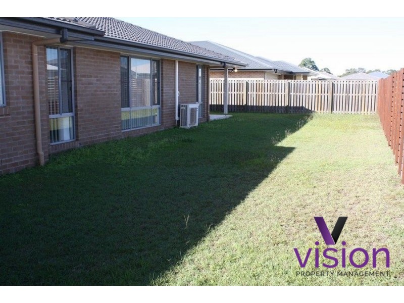 16 Dawes Crescent, Urraween QLD 4655