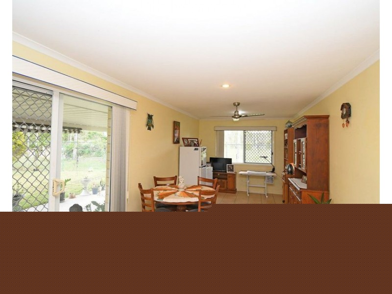 6 Figbird Close, Eli Waters QLD 4655
