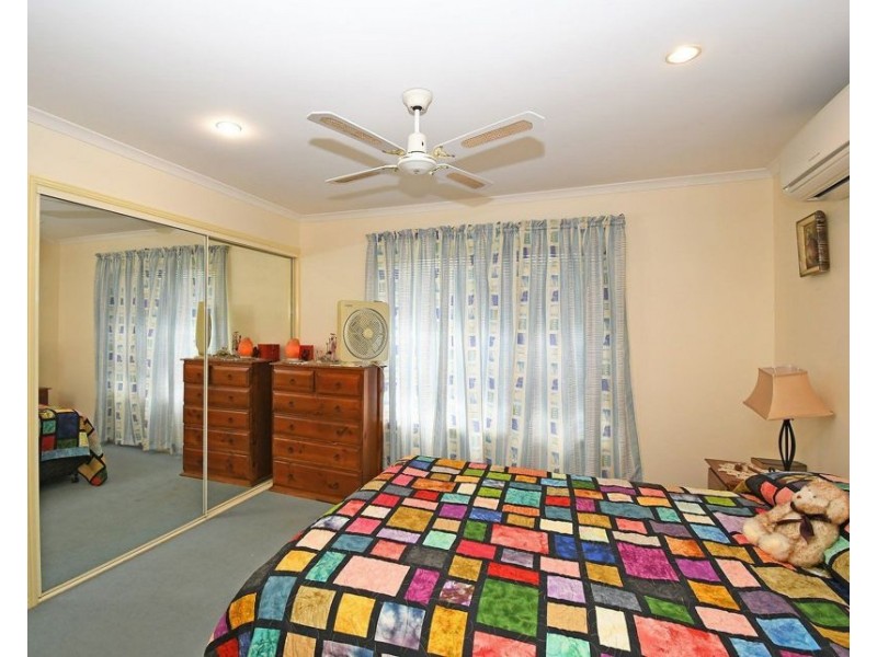 6 Figbird Close, Eli Waters QLD 4655