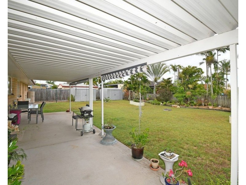 6 Figbird Close, Eli Waters QLD 4655