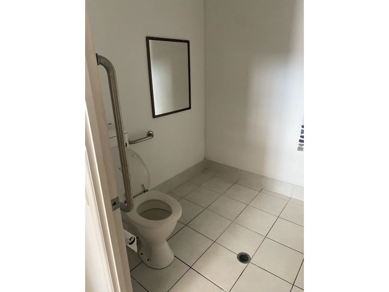 2/88 Beach Road, Pialba QLD 4655