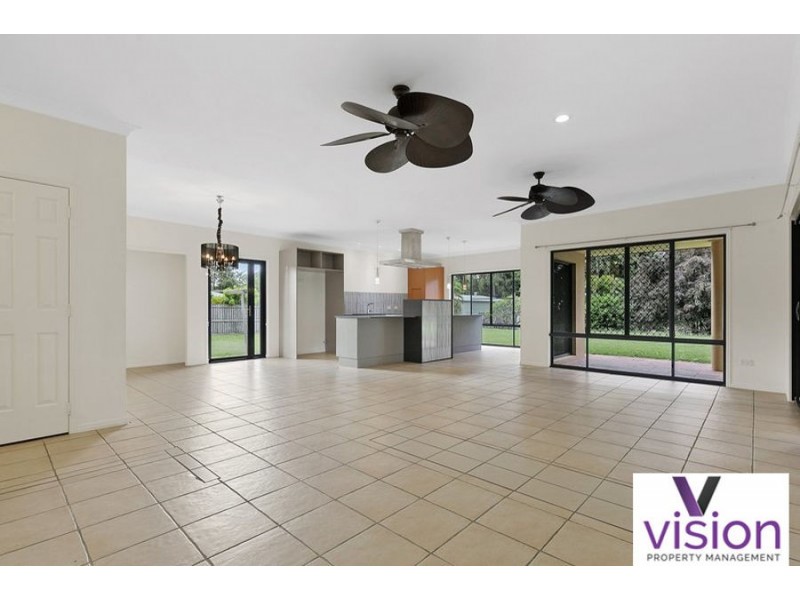 1 Ocean Park Dive, Dundowran Beach QLD 4655