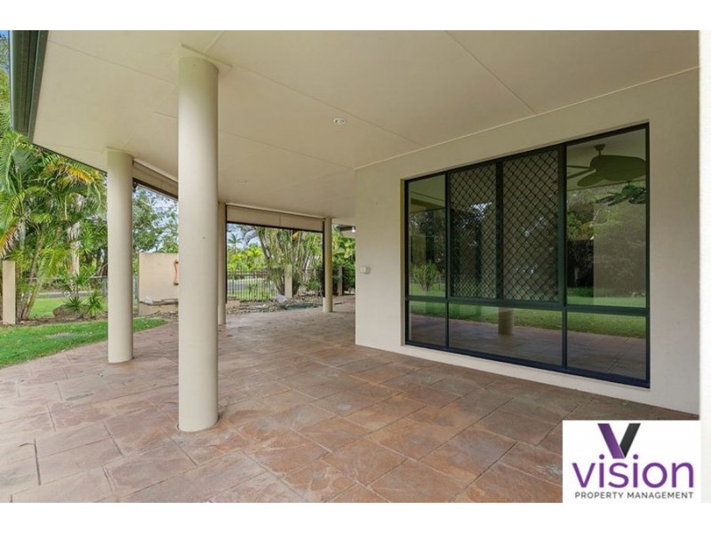 1 Ocean Park Dive, Dundowran Beach QLD 4655