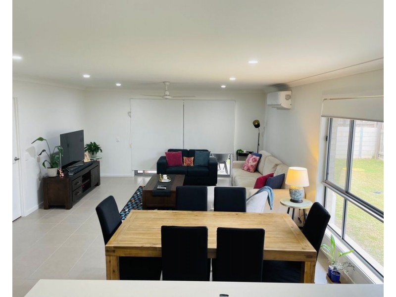 16 Atherton Road, Urraween QLD 4655