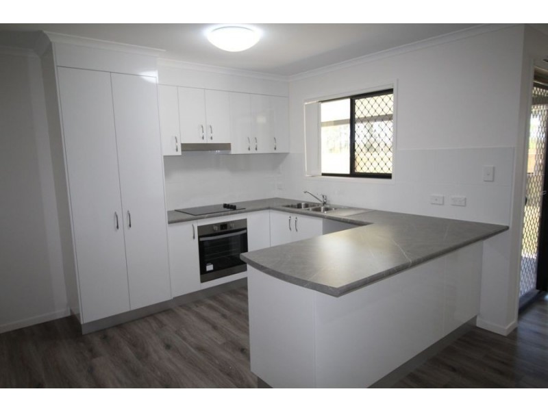 69 Serenity Dve, Eli Waters QLD 4655