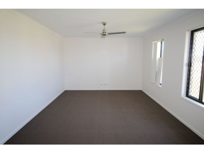 69 Serenity Dve, Eli Waters QLD 4655