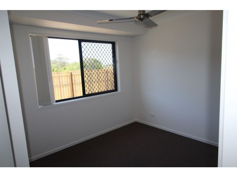 69 Serenity Dve, Eli Waters QLD 4655