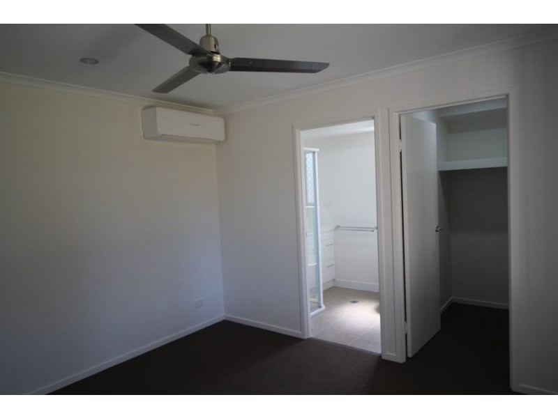 69 Serenity Dve, Eli Waters QLD 4655