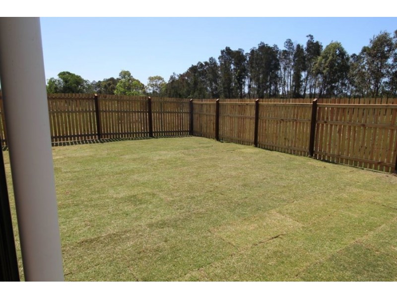 69 Serenity Dve, Eli Waters QLD 4655
