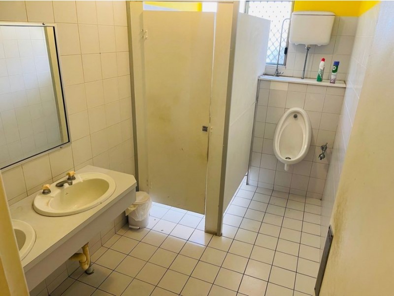 1/383 Esplanade, Torquay QLD 4655