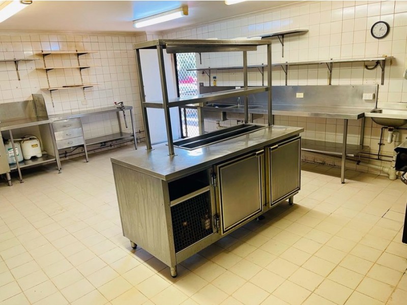 1/383 Esplanade, Torquay QLD 4655