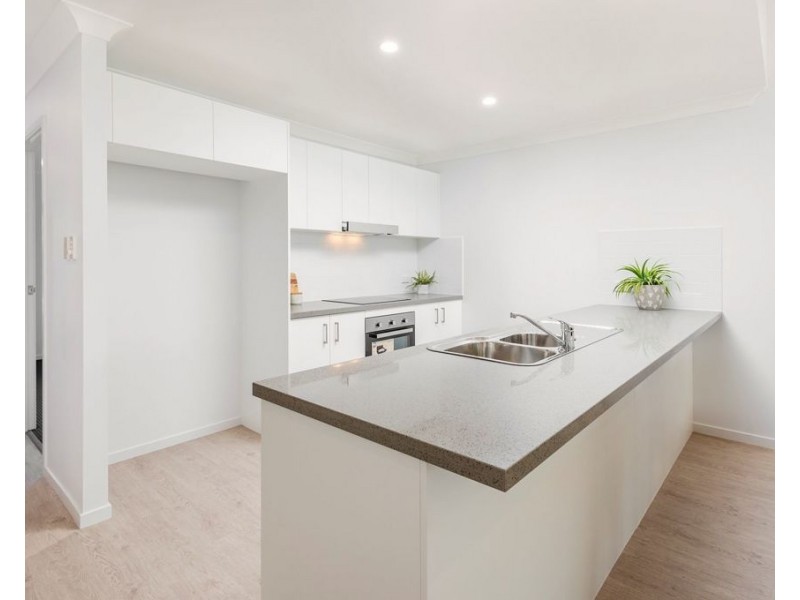 24/1 Links Court, Urraween QLD 4655