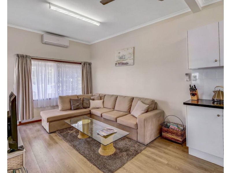 4/427 Esplanade, Torquay QLD 4655