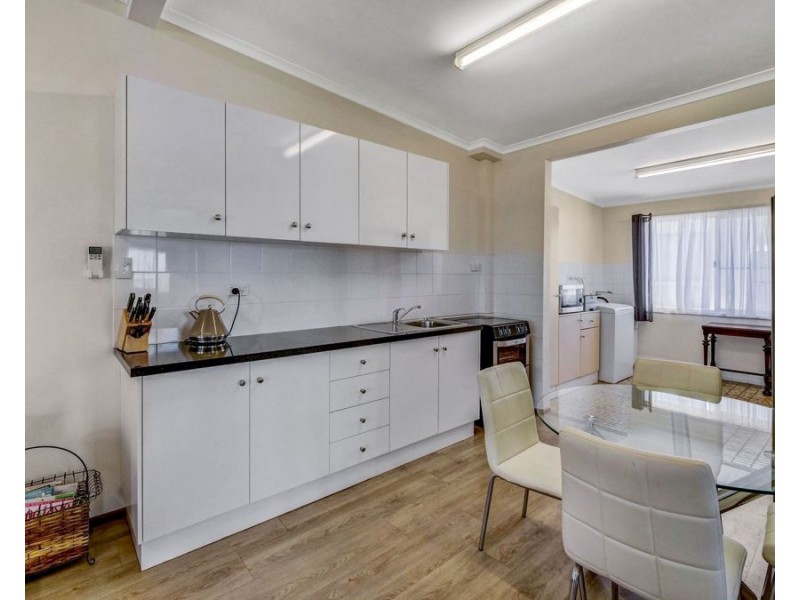 4/427 Esplanade, Torquay QLD 4655