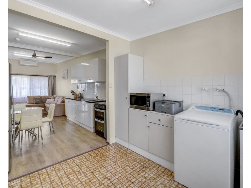 4/427 Esplanade, Torquay QLD 4655