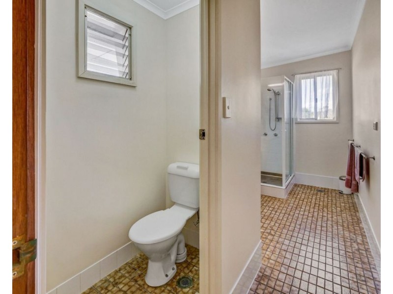 4/427 Esplanade, Torquay QLD 4655