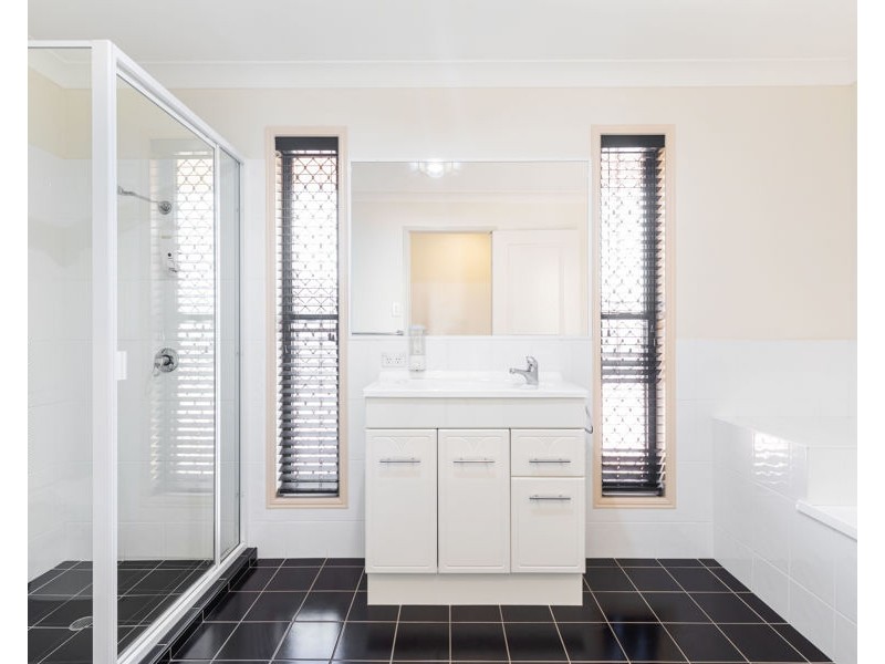 23-25 Madsen Road, Urraween QLD 4655