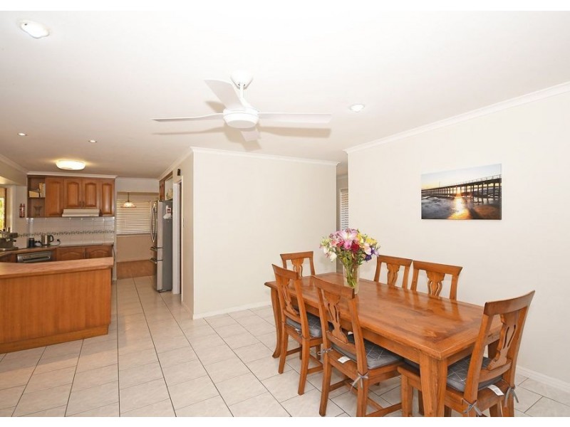 14 Windemere Road, Wondunna QLD 4655