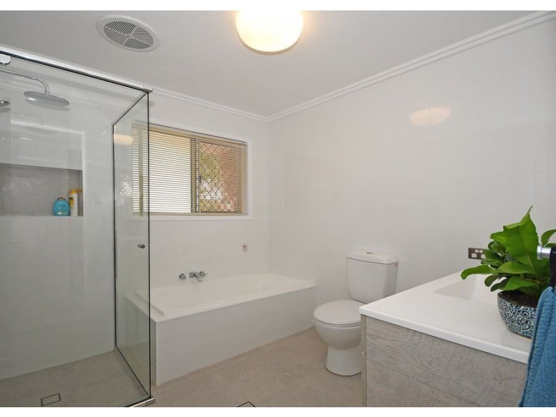 14 Windemere Road, Wondunna QLD 4655