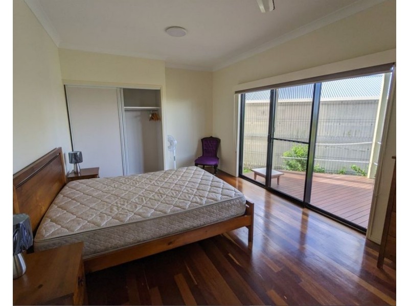684 Esplanade, Urangan QLD 4655