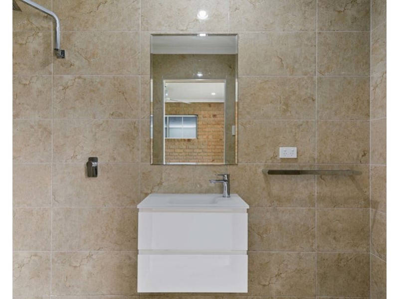 11 Poinciana Crescent, Kawungan QLD 4655