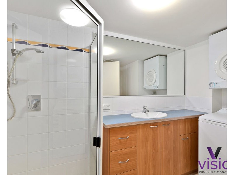 Unit 319 Buccaneer Drive, Urangan QLD 4655