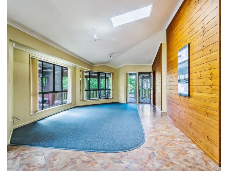 11 Talasea Drive, Kawungan QLD 4655